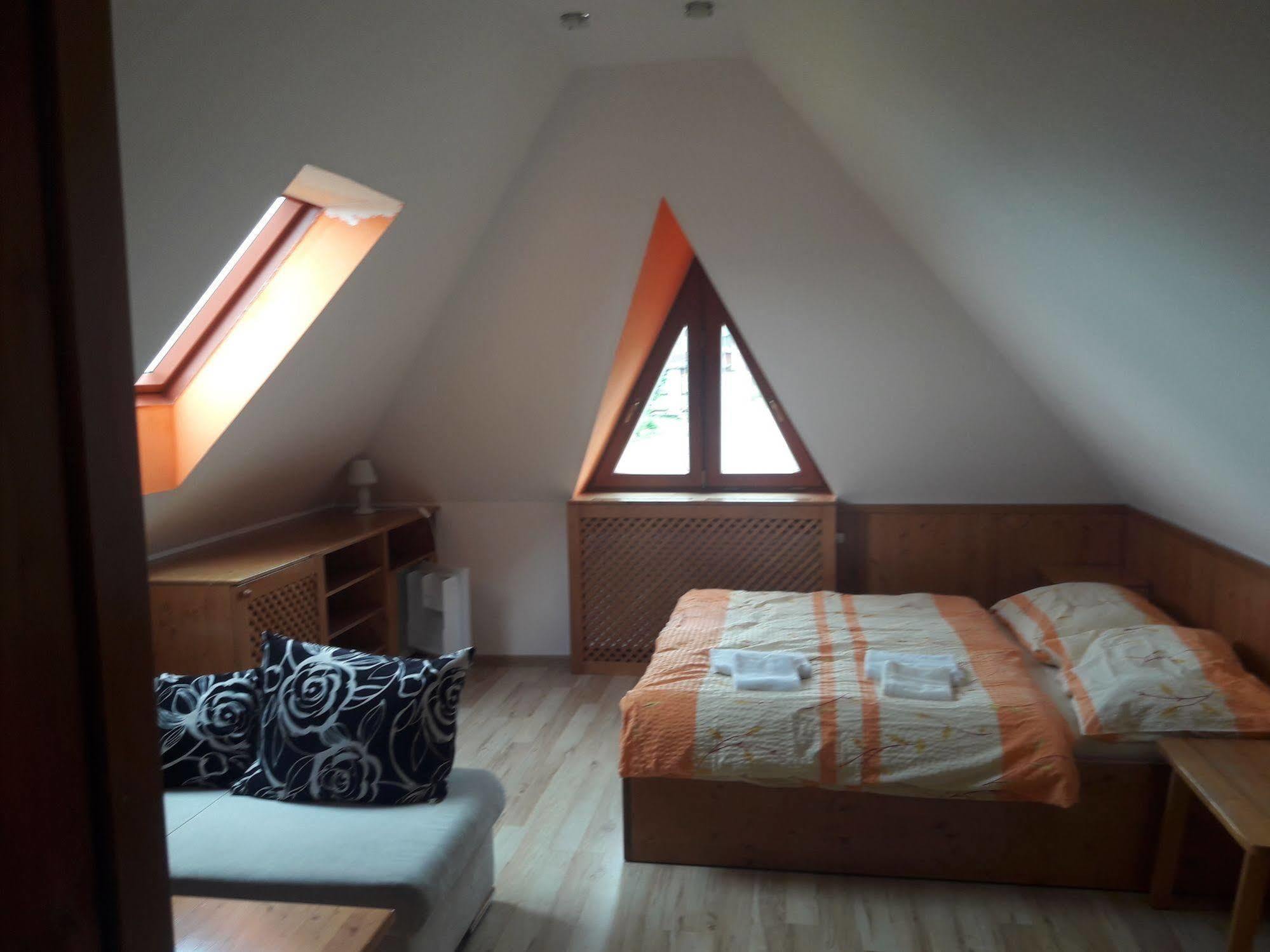 Hotel Lidicka Bouda Pec pod Snezkou Exterior foto